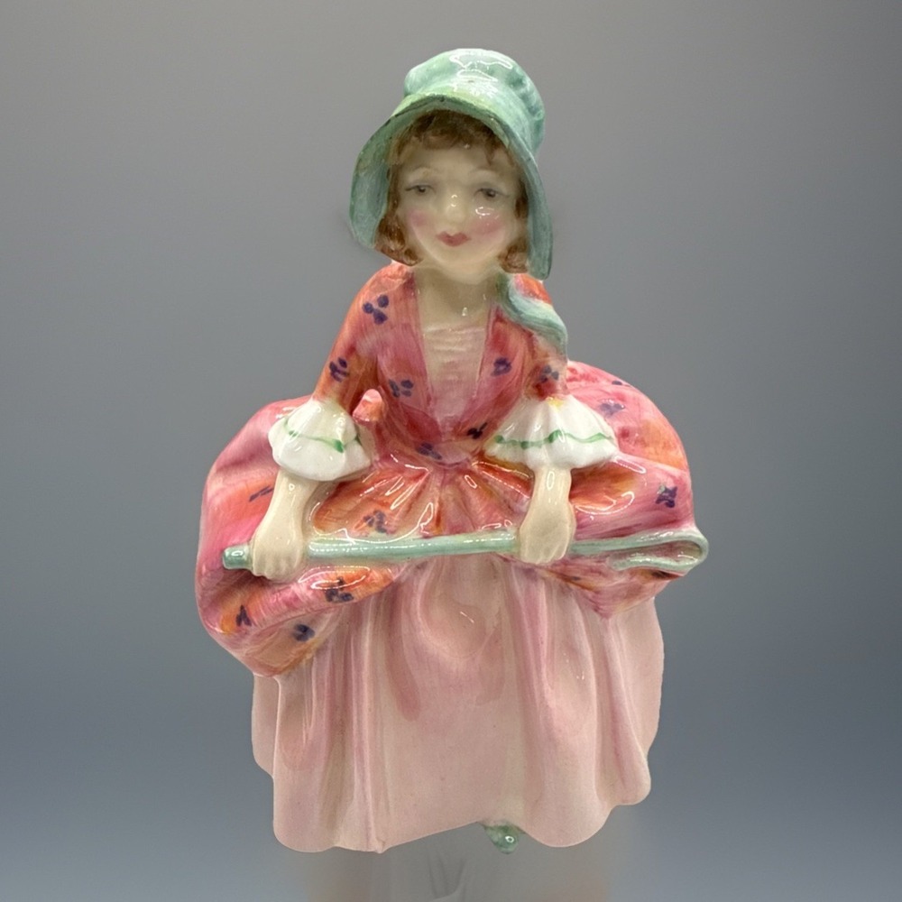 Vintage Royal Doulton LIL BO PEEP Figurine HN 1811 England Bone China Pink Dress